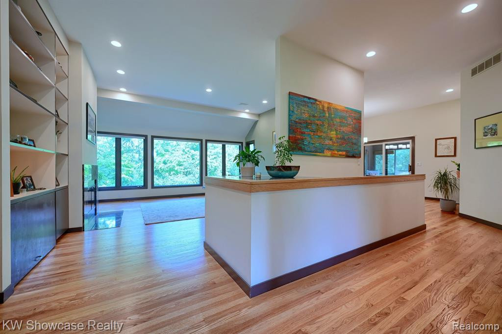 5128 PHEASANT Trail, Ann Arbor, MI 48105 — Photo 7