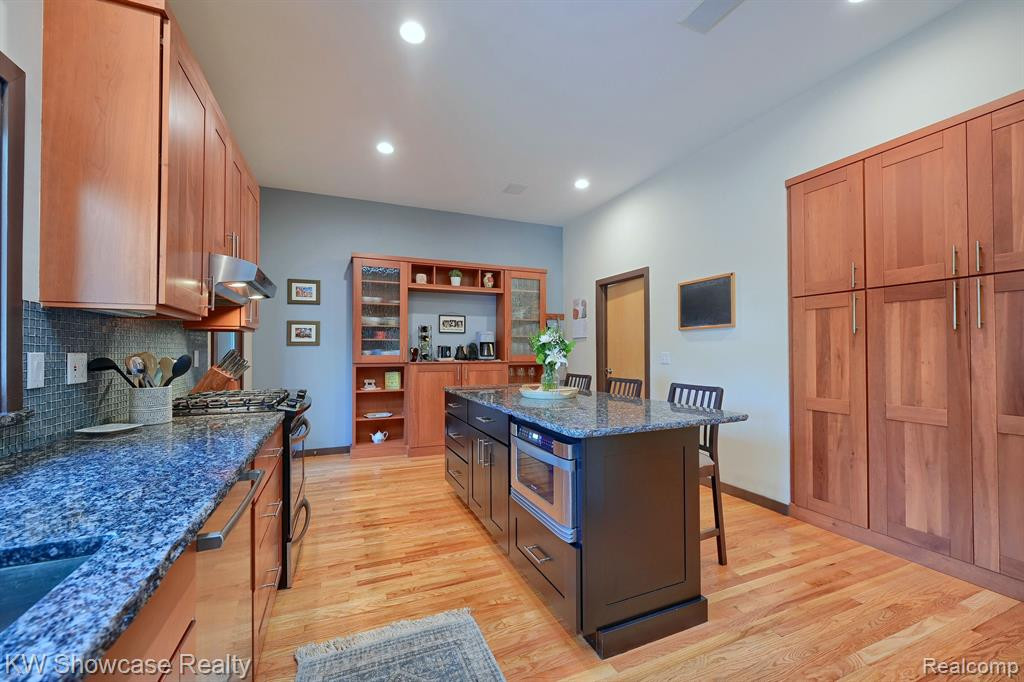 5128 PHEASANT Trail, Ann Arbor, MI 48105 — Photo 16