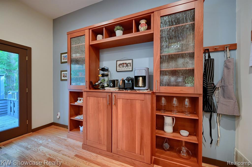 5128 PHEASANT Trail, Ann Arbor, MI 48105 — Photo 17