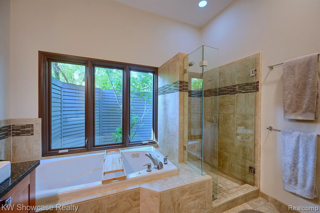 5128 PHEASANT Trail, Ann Arbor, MI 48105 — Photo 25