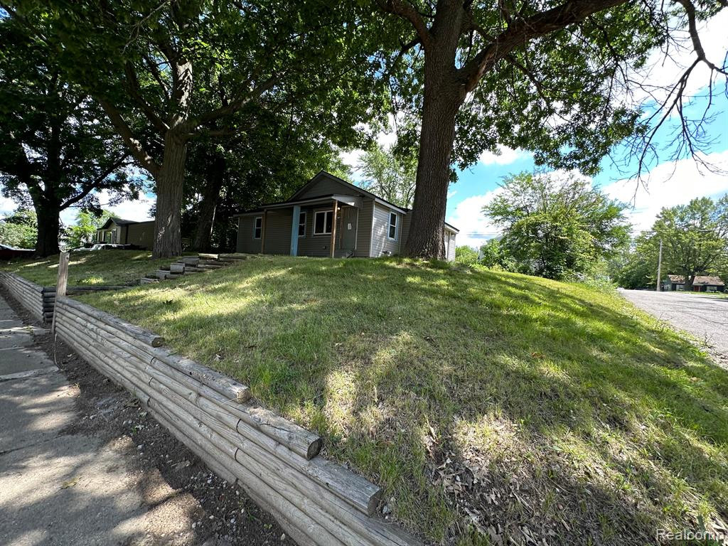 750 SCOTTWOOD Street, Pontiac, MI 48340 — Photo 2