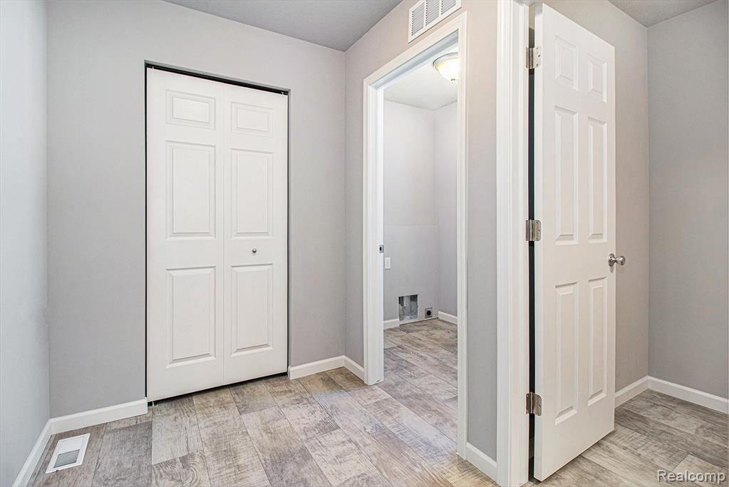 3055 IVY WOOD Circle, Howell, MI 48855 — Photo 3
