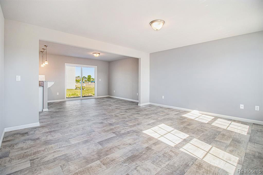 3055 IVY WOOD Circle, Howell, MI 48855 — Photo 5