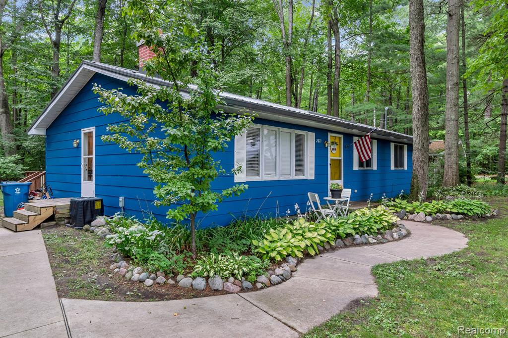2671 N PETERSON Drive, Sanford, MI 48657 — Photo 3