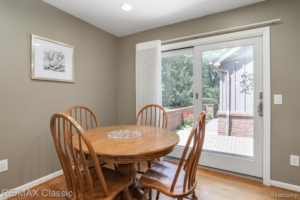 37844 AMBER Drive, Farmington Hills, MI 48331 — Photo 16