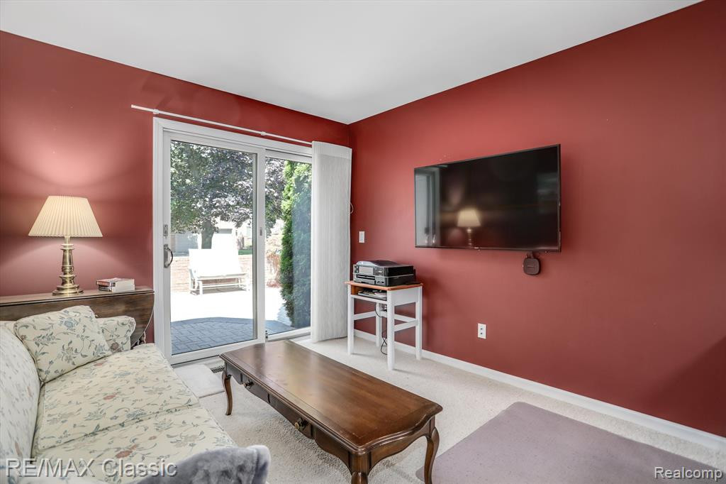 37844 AMBER Drive, Farmington Hills, MI 48331 — Photo 17