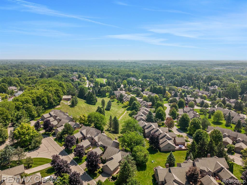 37844 AMBER Drive, Farmington Hills, MI 48331 — Photo 40