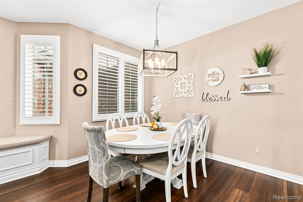 10729 WATERFALL Court, South Lyon, MI 48178 — Photo 11