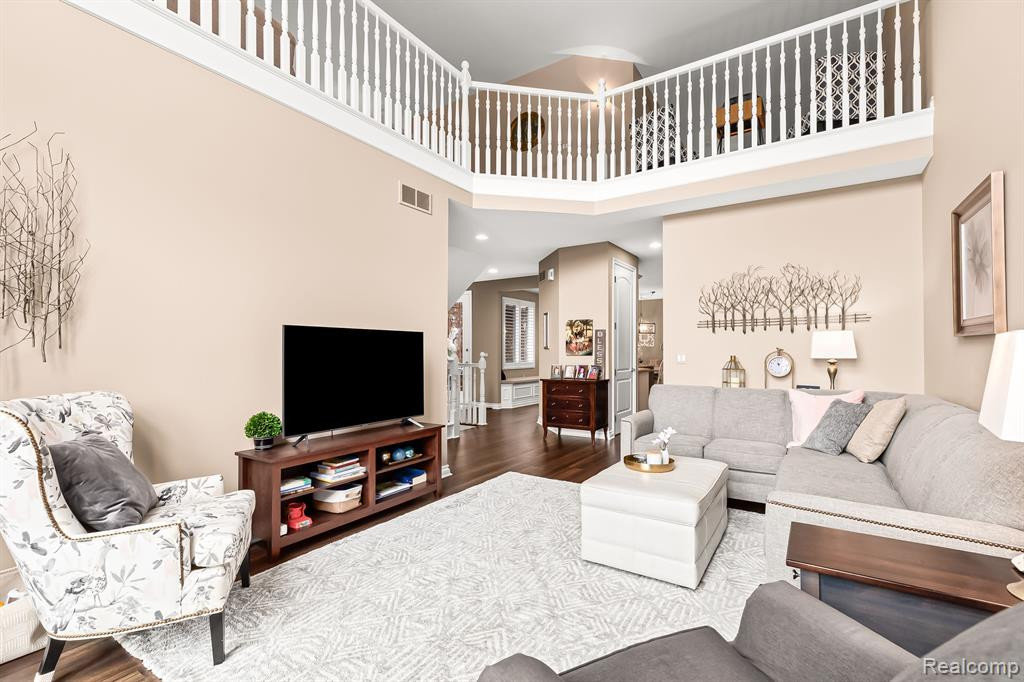 10729 WATERFALL Court, South Lyon, MI 48178 — Photo 13