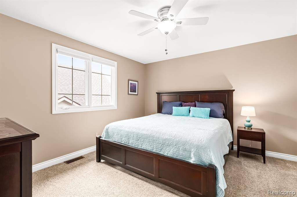 10729 WATERFALL Court, South Lyon, MI 48178 — Photo 33