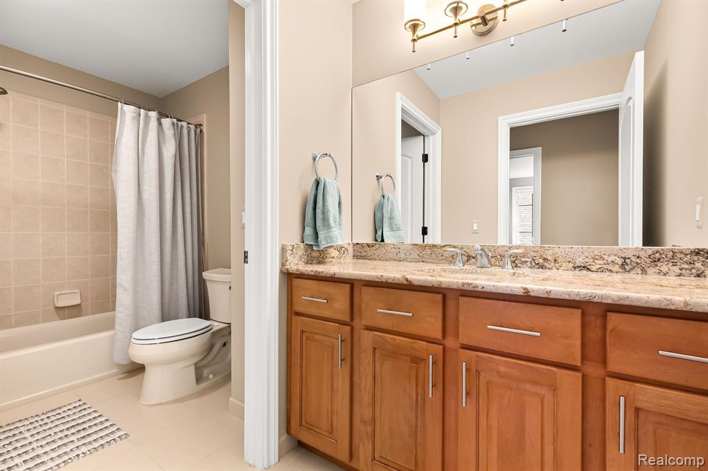 10729 WATERFALL Court, South Lyon, MI 48178 — Photo 34