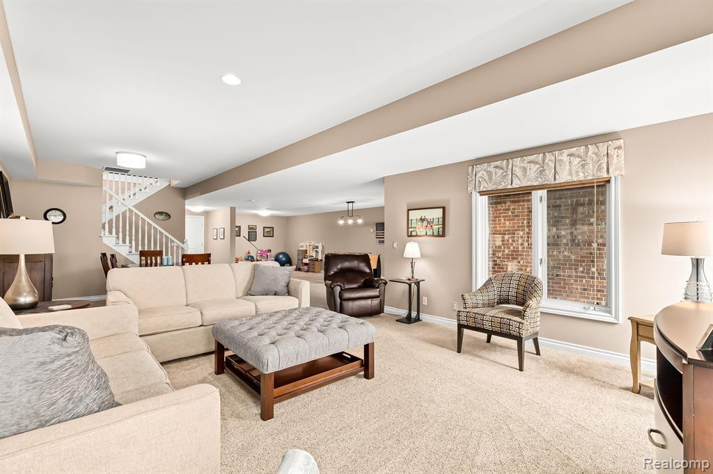 10729 WATERFALL Court, South Lyon, MI 48178 — Photo 38