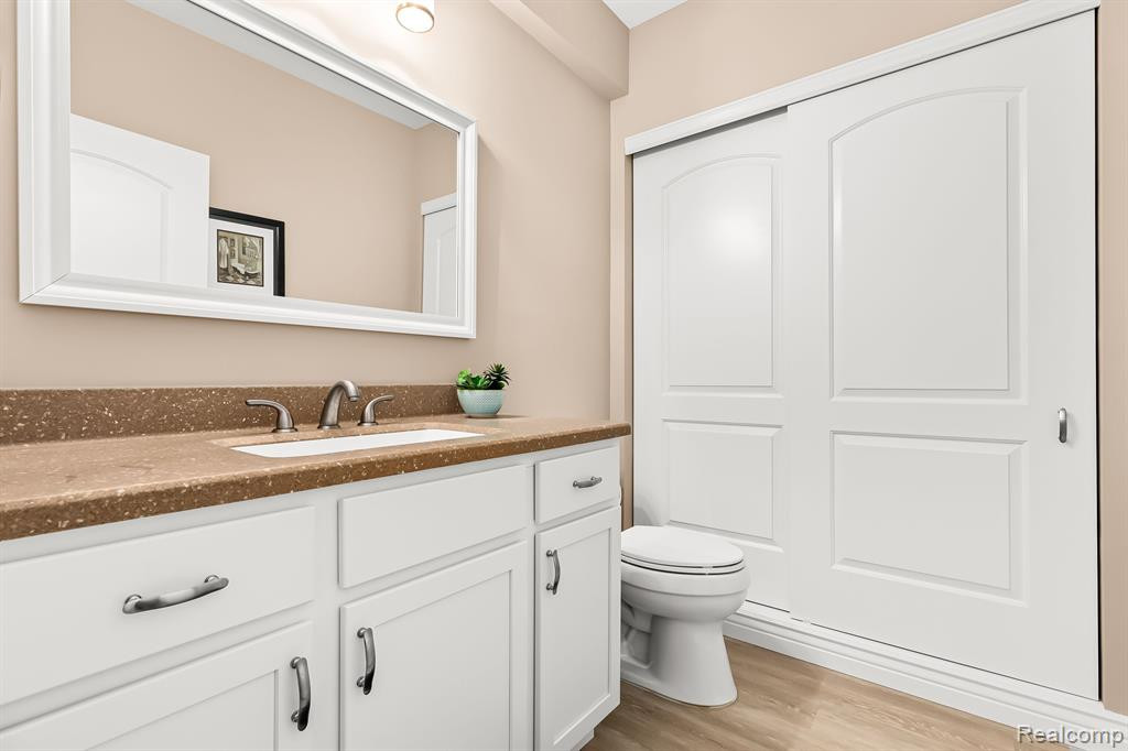 10729 WATERFALL Court, South Lyon, MI 48178 — Photo 40