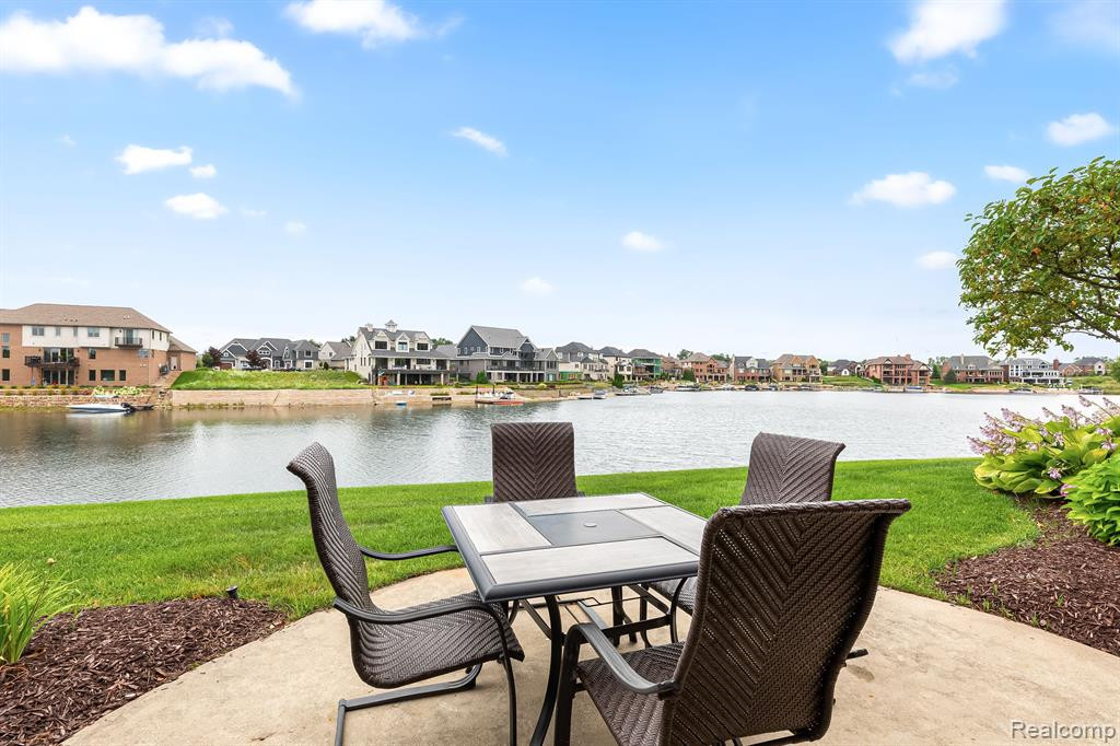 10729 WATERFALL Court, South Lyon, MI 48178 — Photo 42