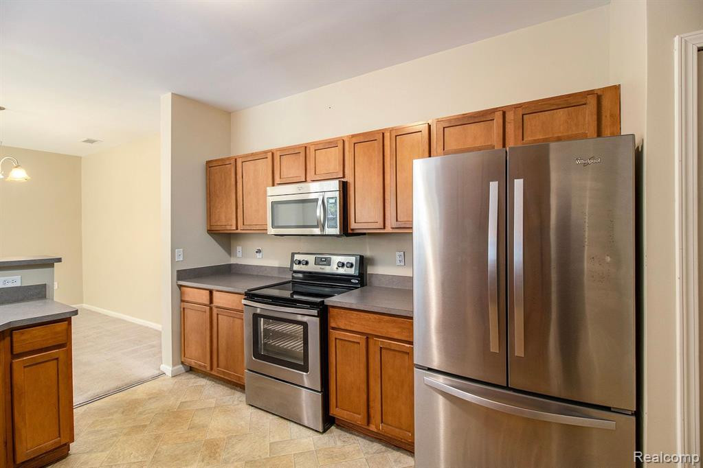 47787 ORMSKIRK Drive, Canton, MI 48188 — Photo 10