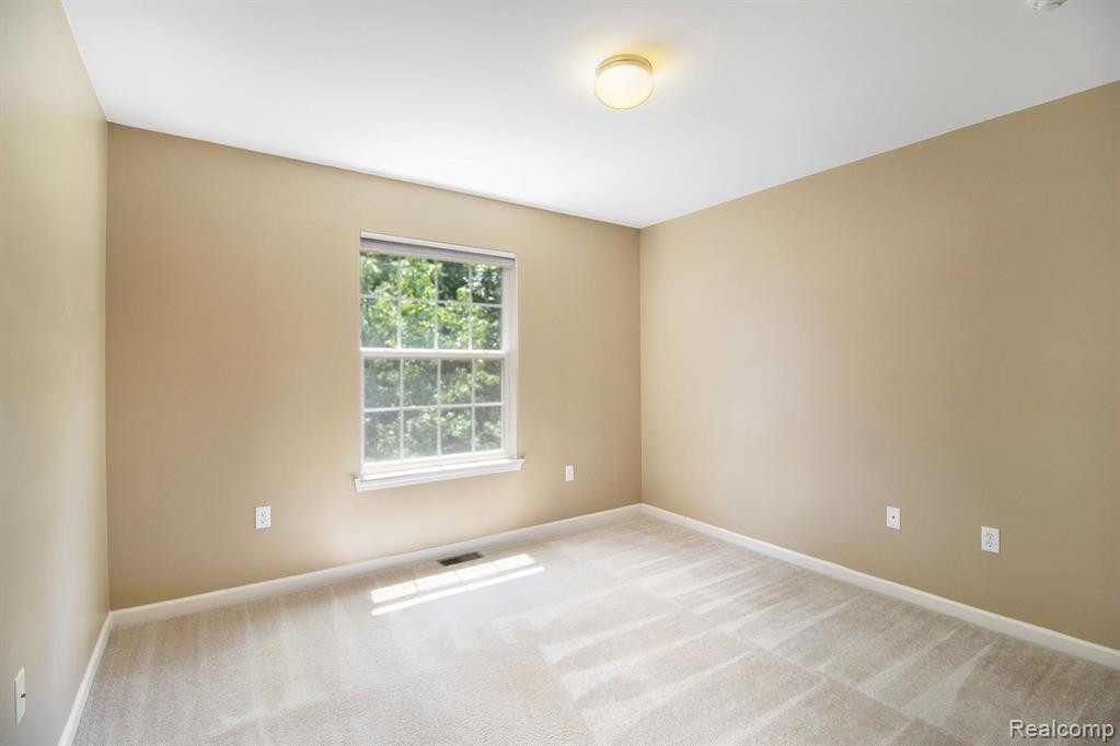 47787 ORMSKIRK Drive, Canton, MI 48188 — Photo 16