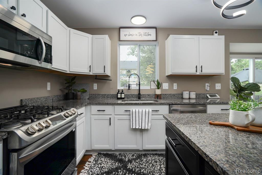 1725 WEEPING WILLOW, Ypsilanti, MI 48198 — Photo 9