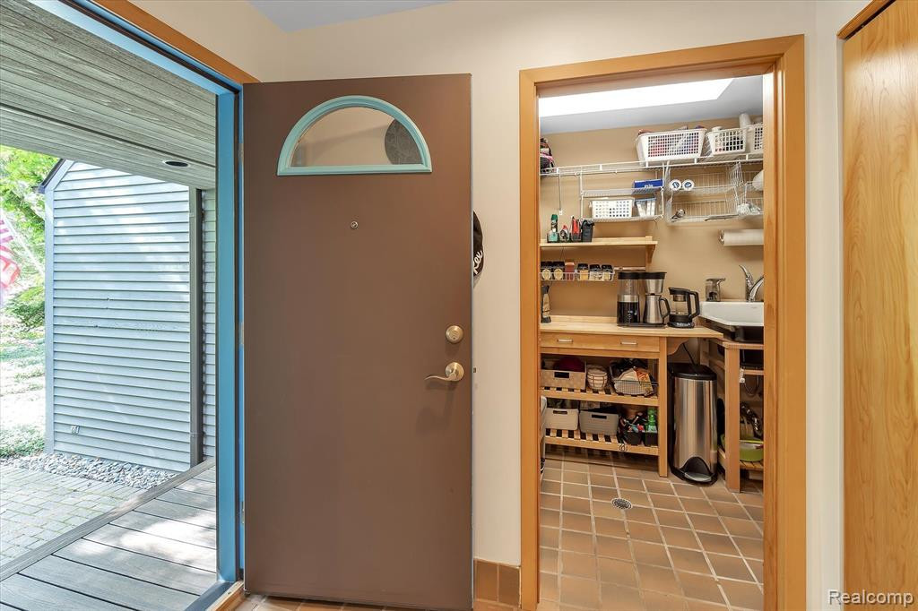 21222 E CHIGWIDDEN Street, Northville, MI 48167 — Photo 32