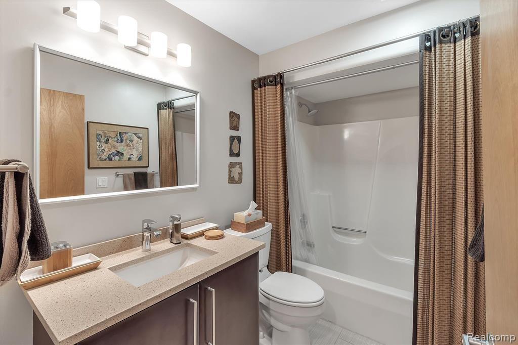 21222 E CHIGWIDDEN Street, Northville, MI 48167 — Photo 37