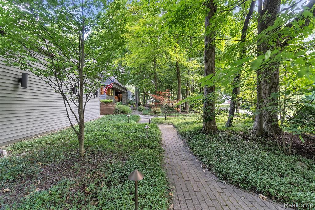 21222 E CHIGWIDDEN Street, Northville, MI 48167 — Photo 67