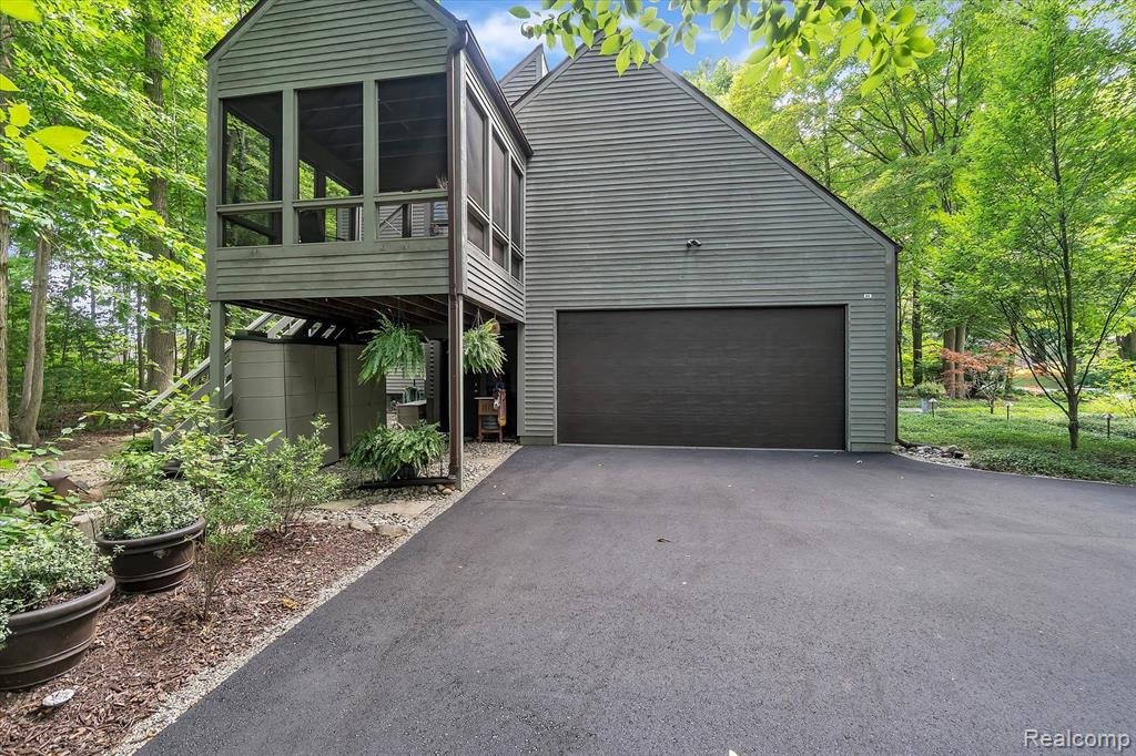 21222 E CHIGWIDDEN Street, Northville, MI 48167 — Photo 69