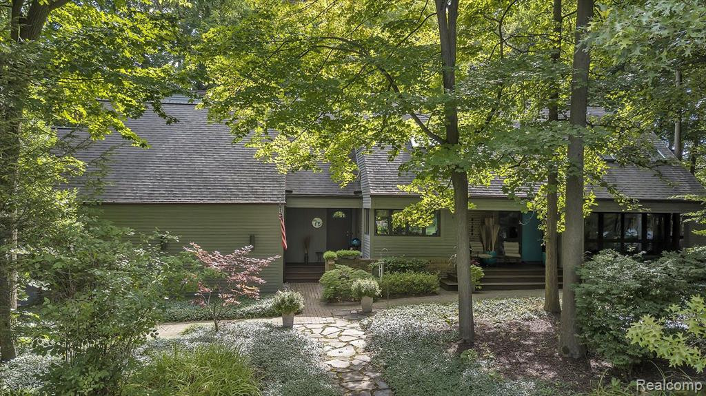 21222 E CHIGWIDDEN Street, Northville, MI 48167 — Photo 85