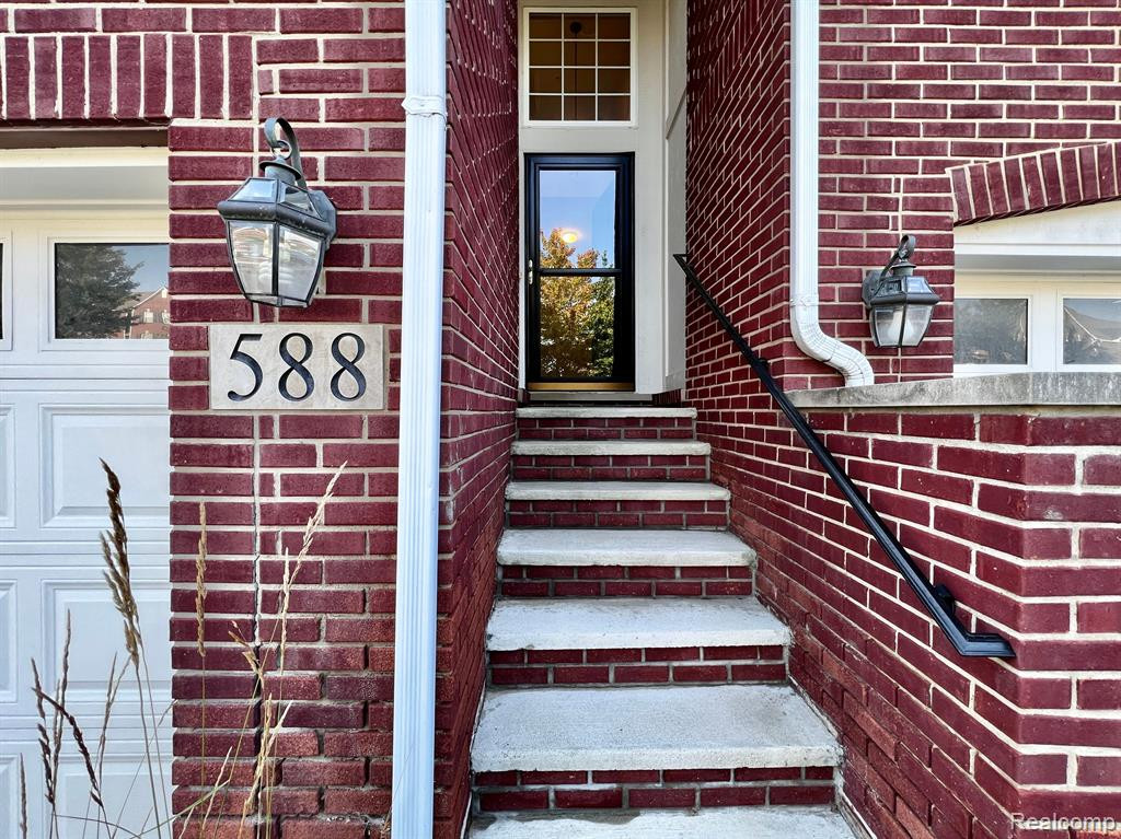 588 CHERRY ORCHARD Road, 147, Canton, MI 48188 — Photo 3
