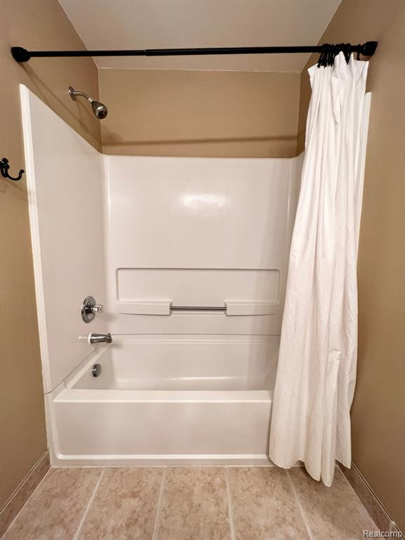 588 CHERRY ORCHARD Road, 147, Canton, MI 48188 — Photo 27