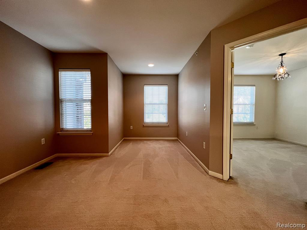 588 CHERRY ORCHARD Road, 147, Canton, MI 48188 — Photo 32