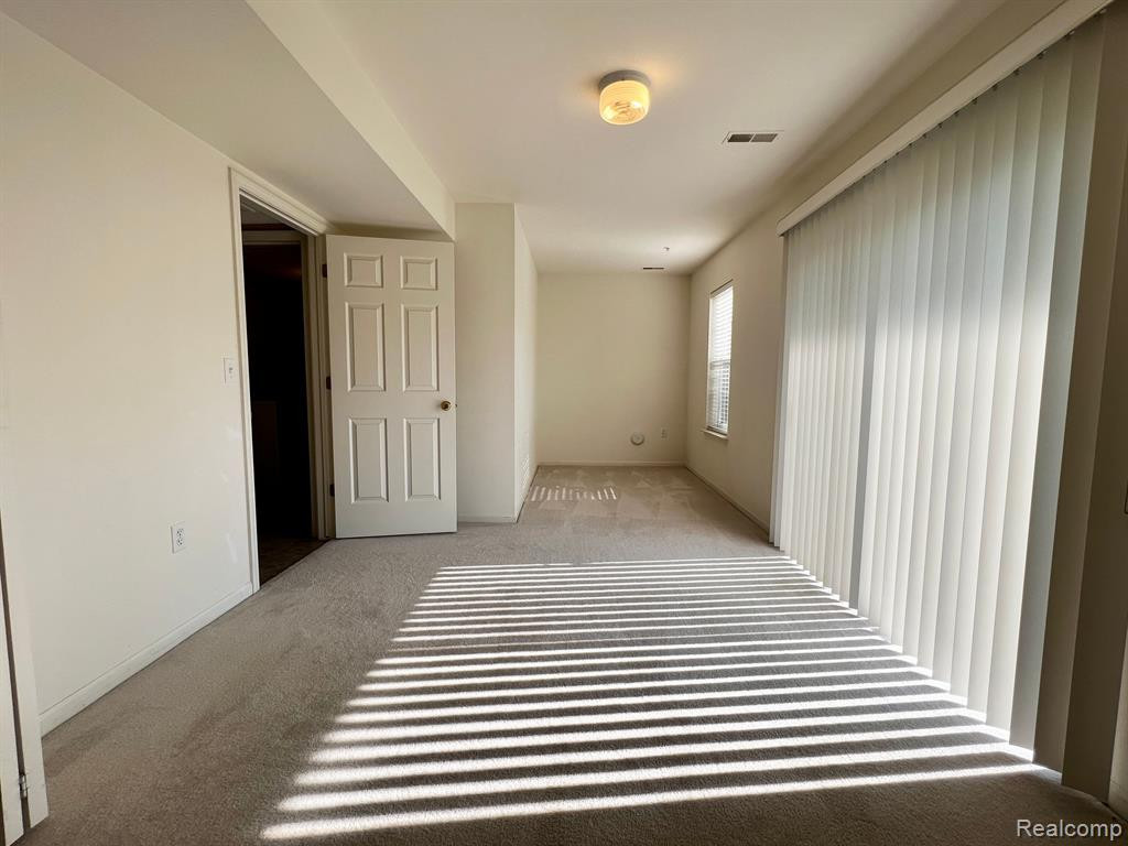 588 CHERRY ORCHARD Road, 147, Canton, MI 48188 — Photo 35