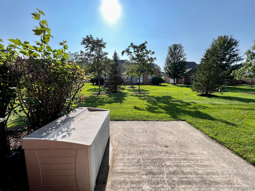 588 CHERRY ORCHARD Road, 147, Canton, MI 48188 — Photo 40