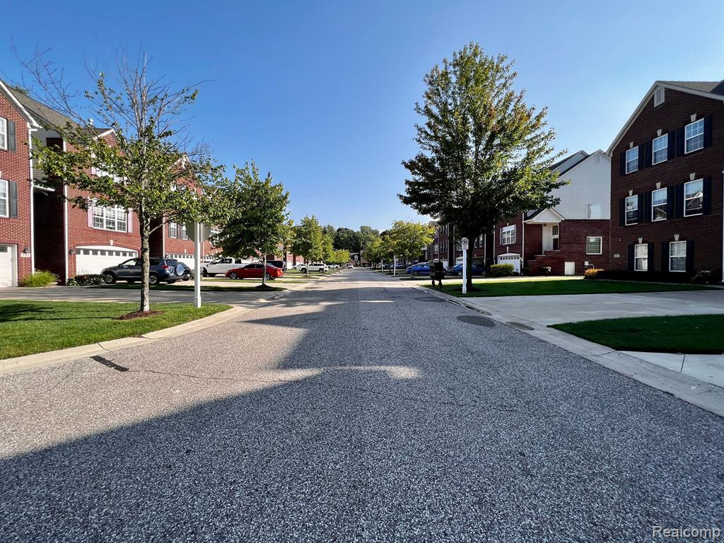 588 CHERRY ORCHARD Road, 147, Canton, MI 48188 — Photo 43