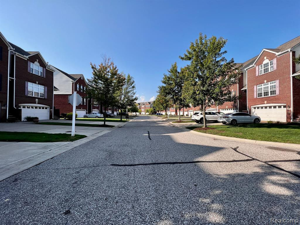 588 CHERRY ORCHARD Road, 147, Canton, MI 48188 — Photo 44