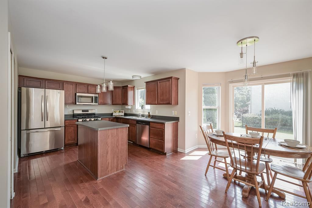 1900 CARLISLE Court, Ypsilanti, MI 48198 — Photo 5