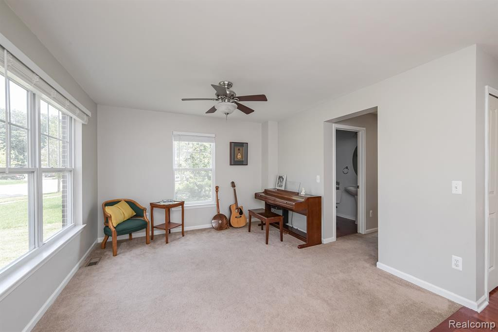1900 CARLISLE Court, Ypsilanti, MI 48198 — Photo 10