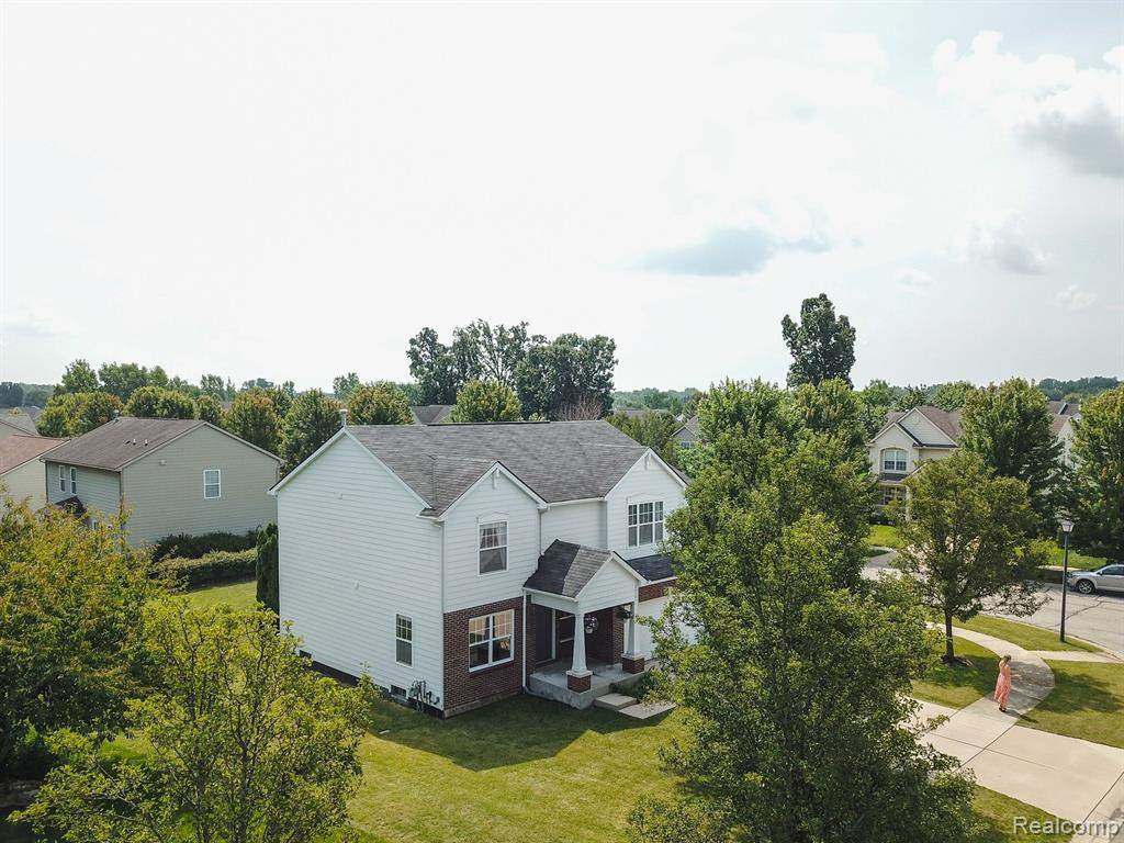 1900 CARLISLE Court, Ypsilanti, MI 48198 — Photo 32