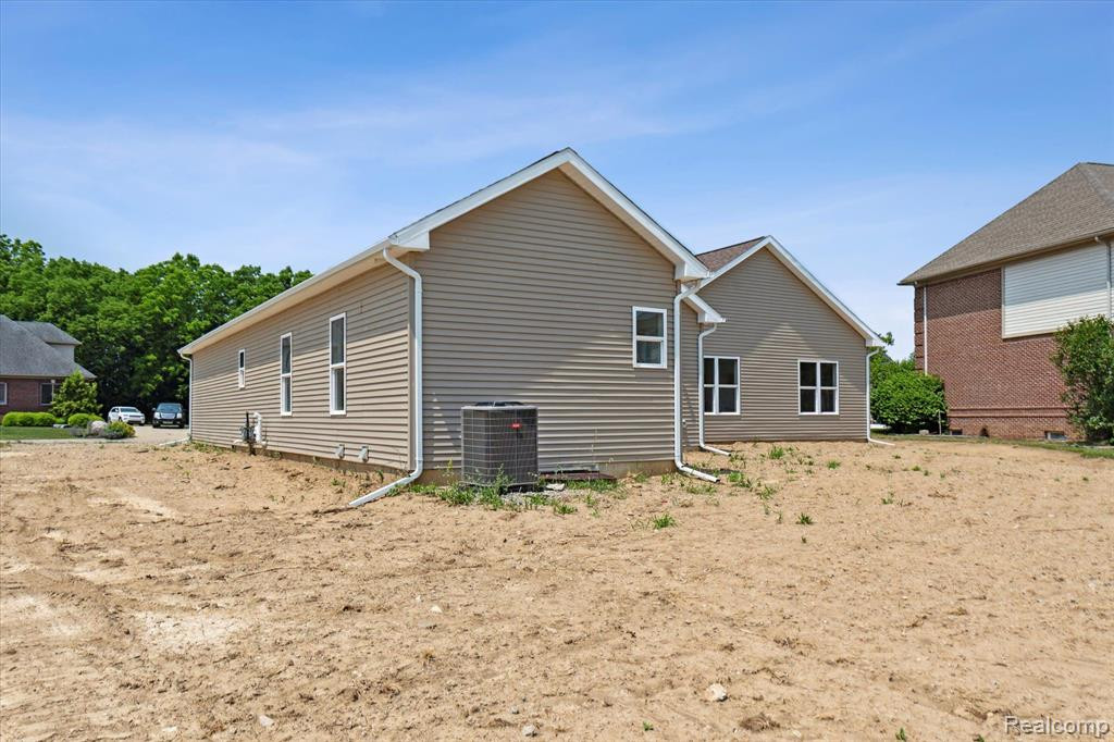 8343 JACK PINE Circle, Ypsilanti, MI 48197 — Photo 41