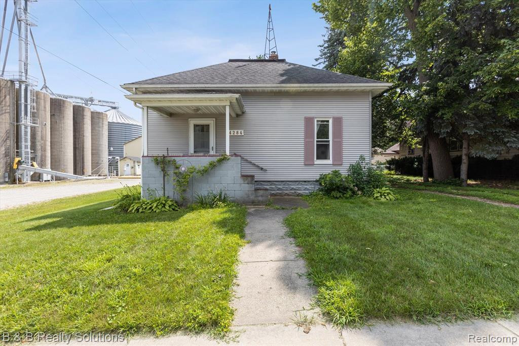 4284 HURON Street, North Branch, MI 48461 — Photo 2