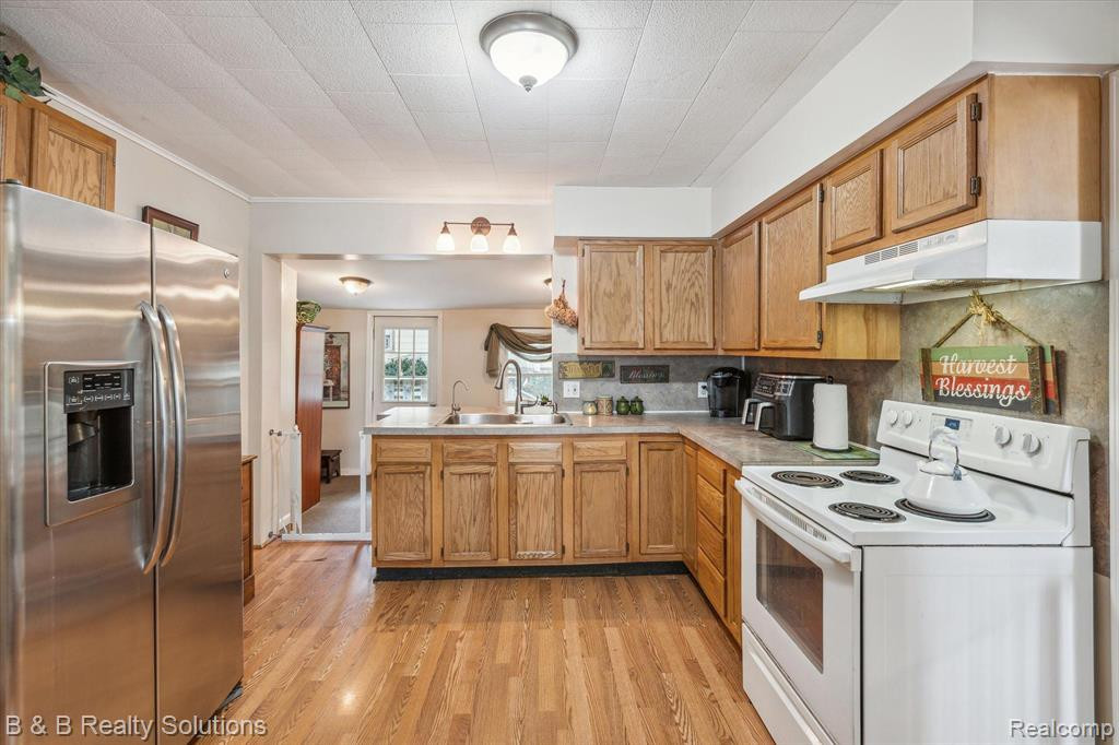 4284 HURON Street, North Branch, MI 48461 — Photo 10