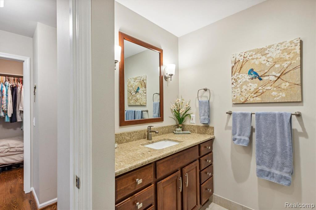 7698 GUNNISON Court, Brighton, MI 48114 — Photo 13