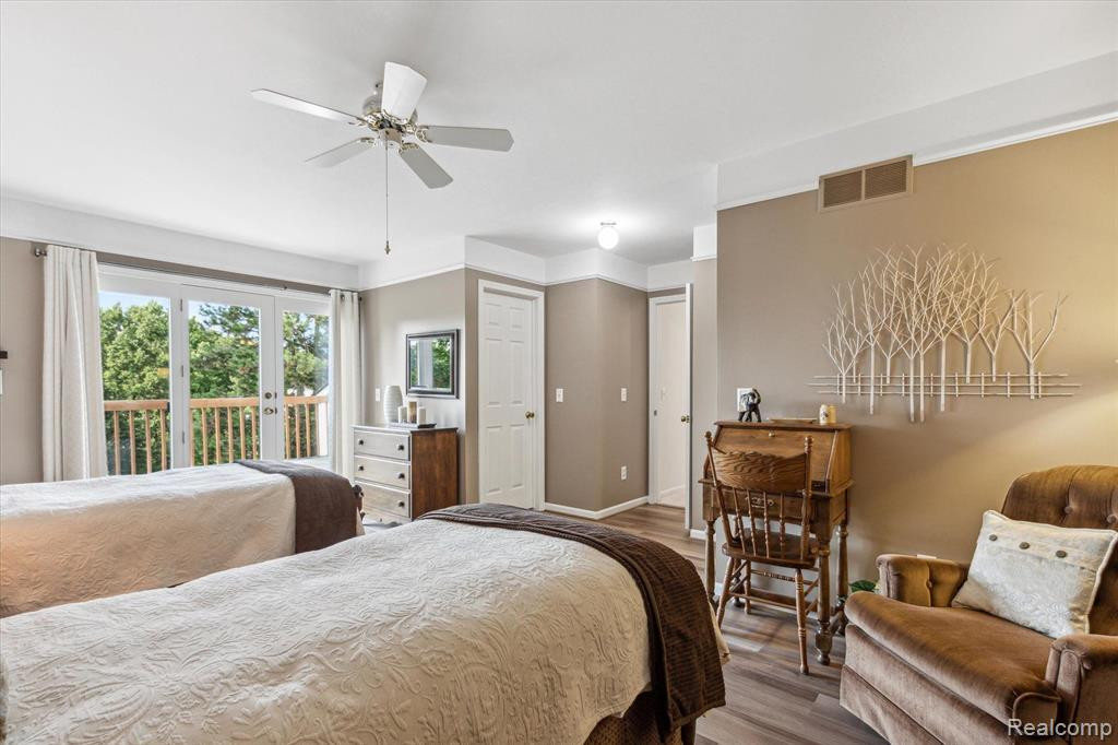 7698 GUNNISON Court, Brighton, MI 48114 — Photo 16