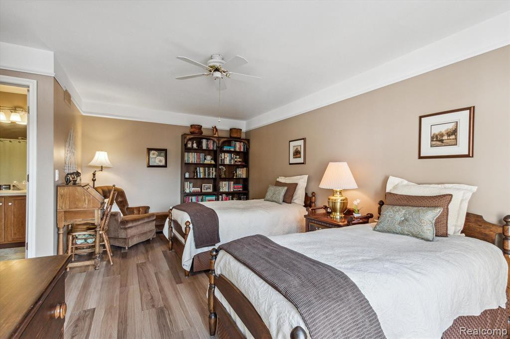 7698 GUNNISON Court, Brighton, MI 48114 — Photo 17
