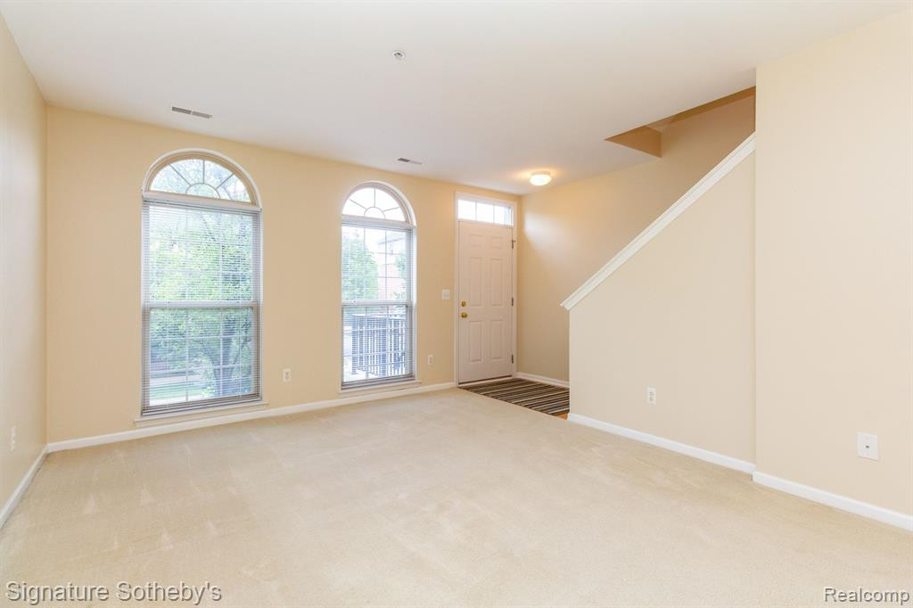 39425 SPRINGWATER Drive, 61, Northville, MI 48168 — Photo 6