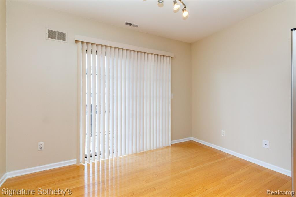 39425 SPRINGWATER Drive, 61, Northville, MI 48168 — Photo 12