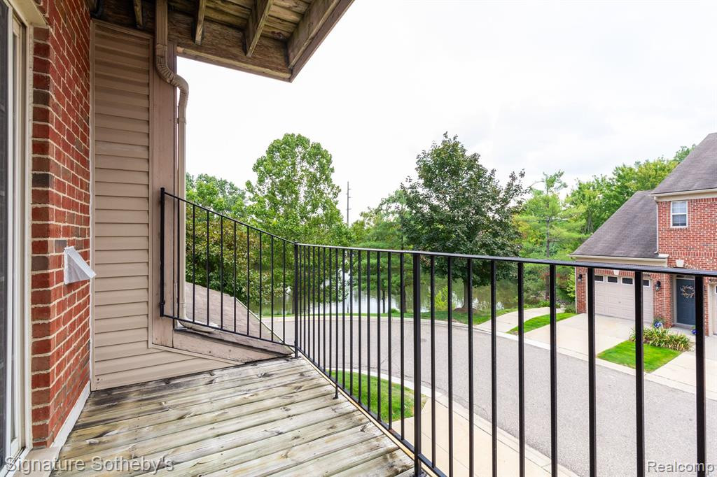 39425 SPRINGWATER Drive, 61, Northville, MI 48168 — Photo 13