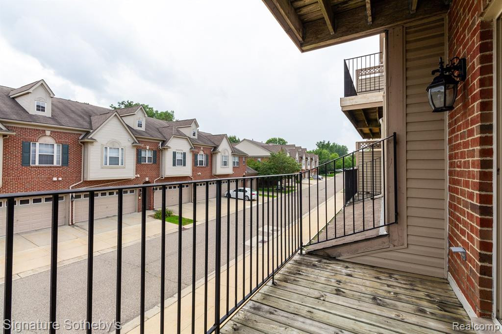 39425 SPRINGWATER Drive, 61, Northville, MI 48168 — Photo 14