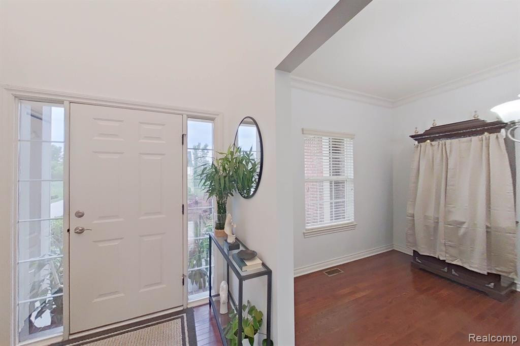 53753 SPRINGWOOD Drive, South Lyon, MI 48178 — Photo 5