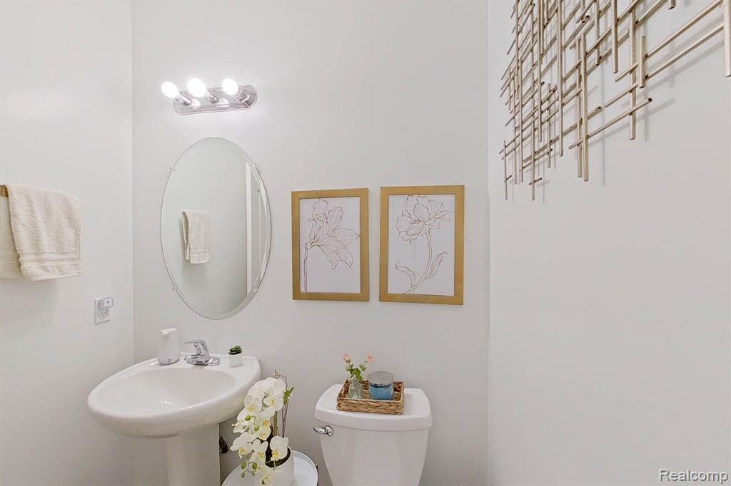 53753 SPRINGWOOD Drive, South Lyon, MI 48178 — Photo 21