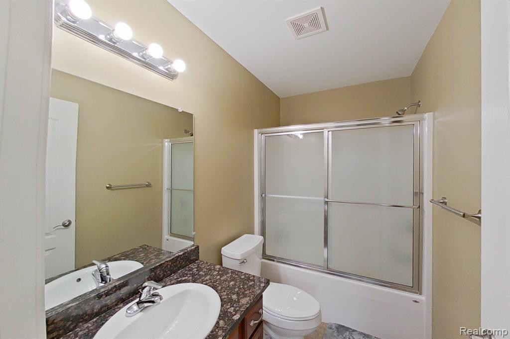 53753 SPRINGWOOD Drive, South Lyon, MI 48178 — Photo 40