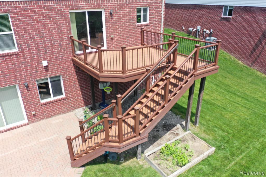 53753 SPRINGWOOD Drive, South Lyon, MI 48178 — Photo 57